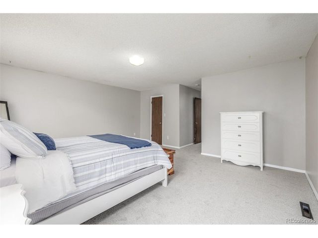 406 Valley Hi Cir B, Colorado Springs, CO 80910