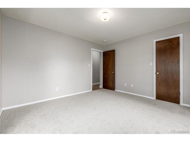 406 Valley Hi Cir B, Colorado Springs, CO 80910