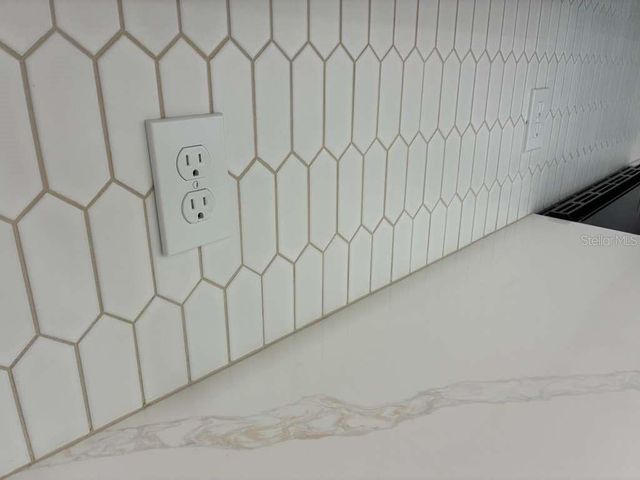 30 FISHER TRACE RUN, Ocklawaha, FL 32179