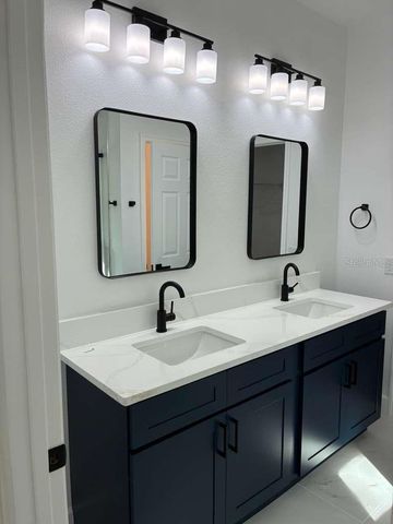 30 FISHER TRACE RUN, Ocklawaha, FL 32179