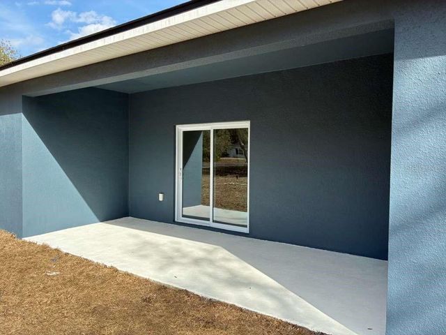 30 FISHER TRACE RUN, Ocklawaha, FL 32179