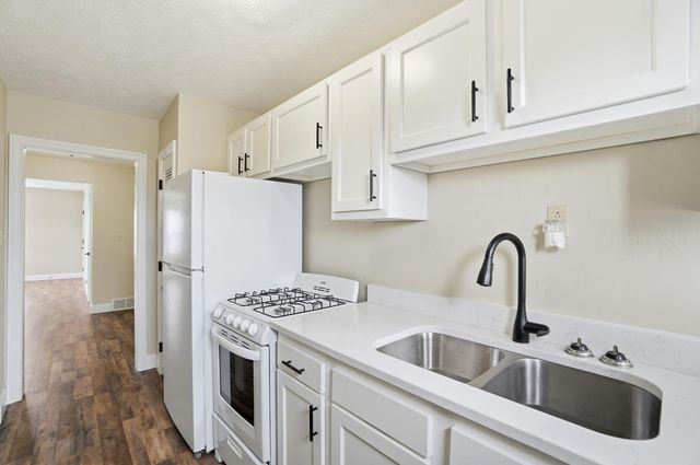 1806 N Limestone Street 1806 N Limestone Street, Springfield, OH 45503