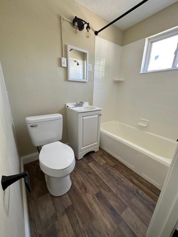 1806 N Limestone Street 1806 N Limestone Street, Springfield, OH 45503