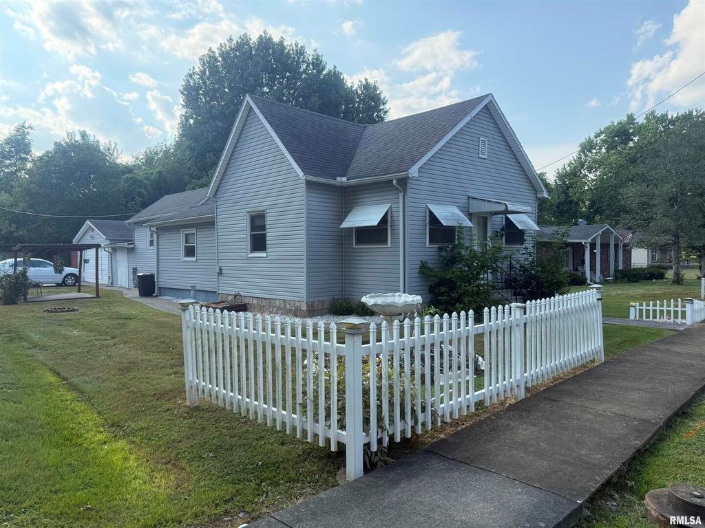 401 23rd Street N, Herrin, IL 62948