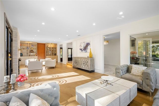 2065 E Altadena, Altadena, CA 91001