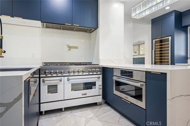 2065 E Altadena, Altadena, CA 91001