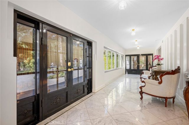 2065 E Altadena, Altadena, CA 91001