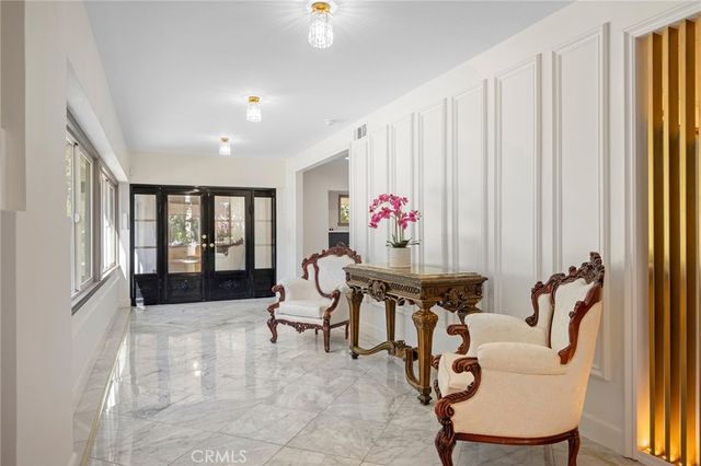 2065 E Altadena, Altadena, CA 91001