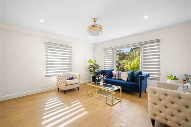 2065 E Altadena, Altadena, CA 91001