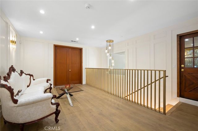 2065 E Altadena, Altadena, CA 91001