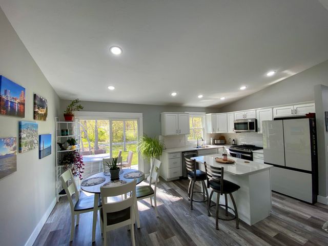 3673 Waalkes Street, Norton Shores, MI 49444