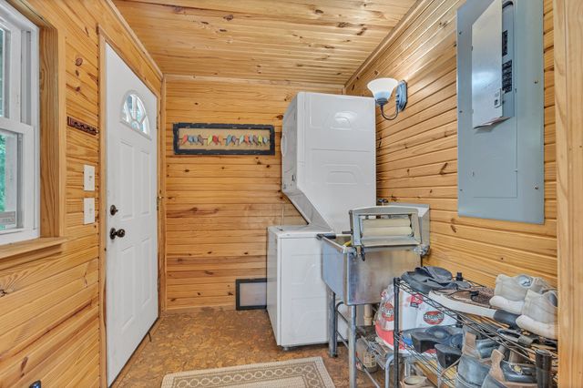 3519 Owl Hollow Rd, Linden, TN 37096