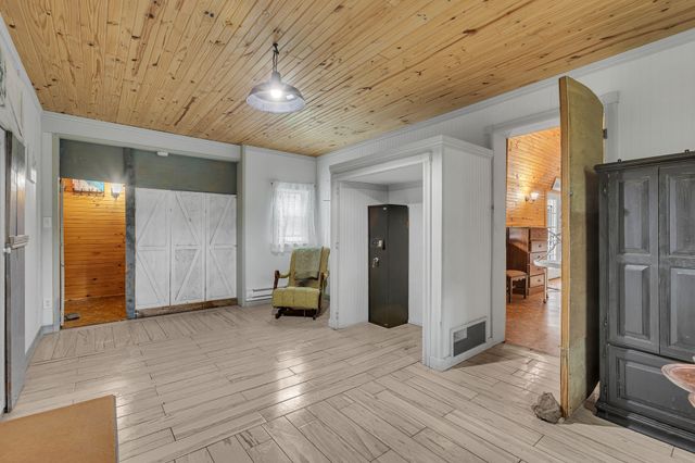 3519 Owl Hollow Rd, Linden, TN 37096
