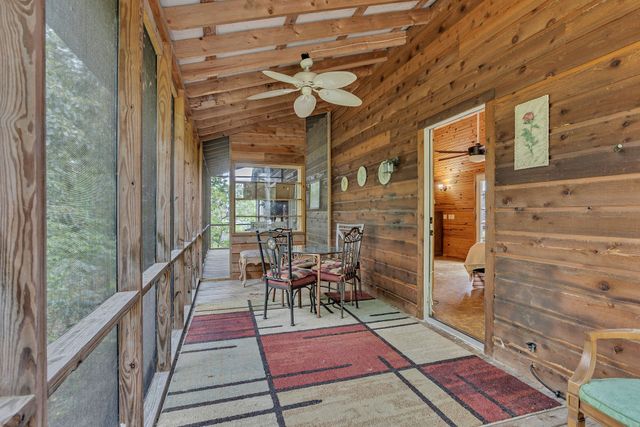 3519 Owl Hollow Rd, Linden, TN 37096
