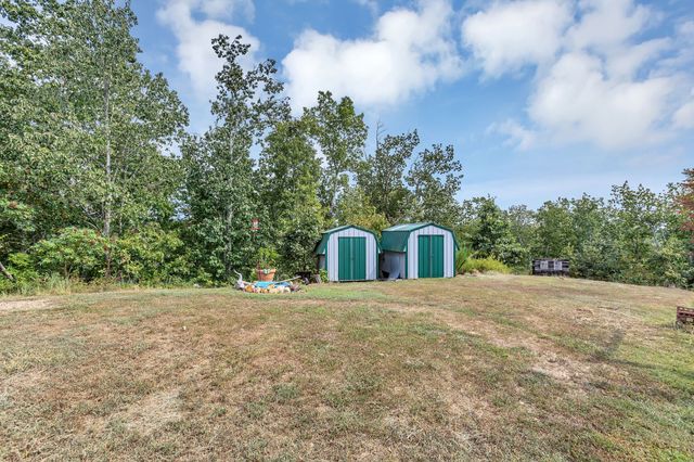 3519 Owl Hollow Rd, Linden, TN 37096
