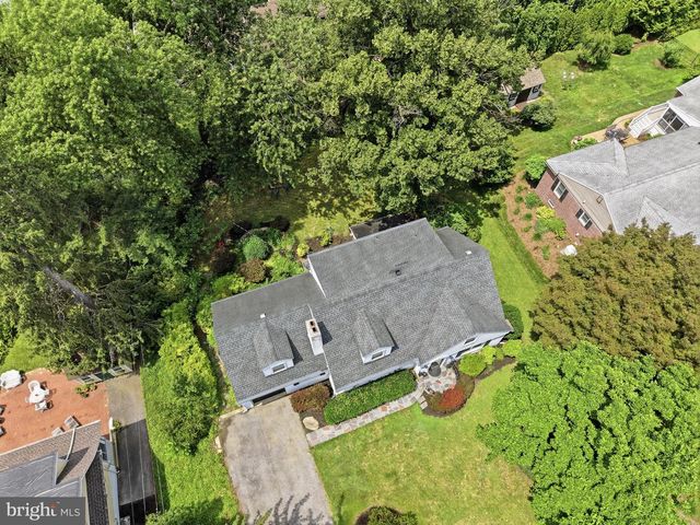 983 BROCKIE LN, York, PA 17403