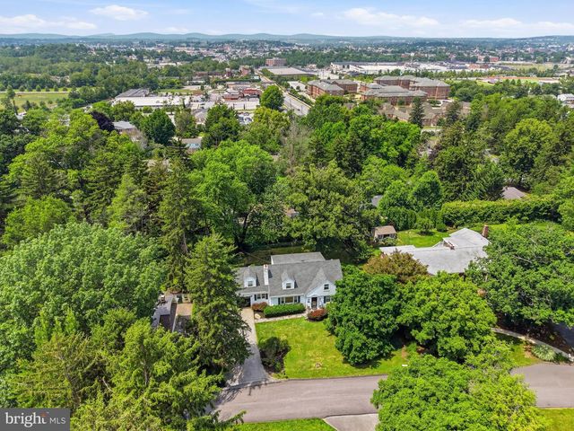 983 BROCKIE LN, York, PA 17403