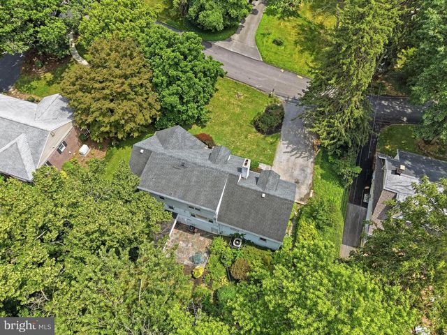 983 BROCKIE LN, York, PA 17403