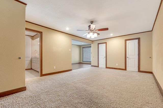 516 S Post Oak Lane 18, Houston, TX 77056