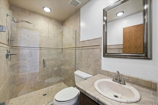 10015 El Capitan Real Rd, El Cajon, CA 92021