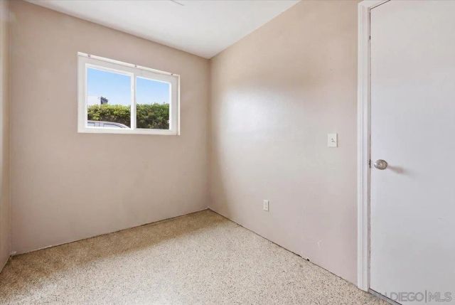 10015 El Capitan Real Rd, El Cajon, CA 92021