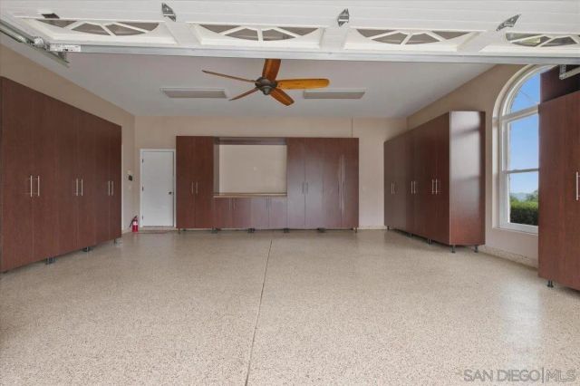 10015 El Capitan Real Rd, El Cajon, CA 92021