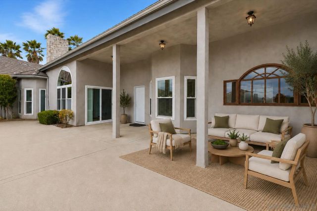 10015 El Capitan Real Rd, El Cajon, CA 92021