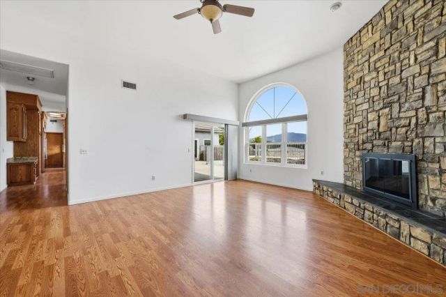 10015 El Capitan Real Rd, El Cajon, CA 92021
