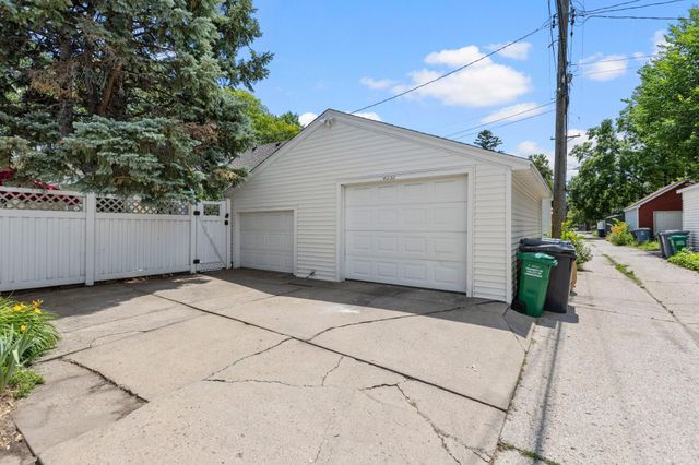 4232 33rd Avenue S, Minneapolis, MN 55406