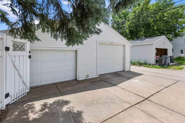 4232 33rd Avenue S, Minneapolis, MN 55406