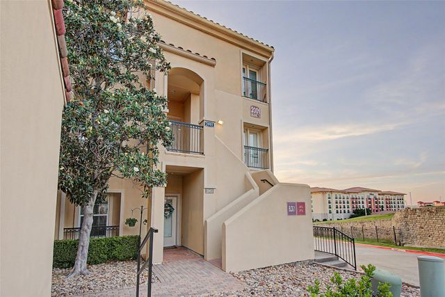 2005 Portofino Drive, Rockwall, TX 75032