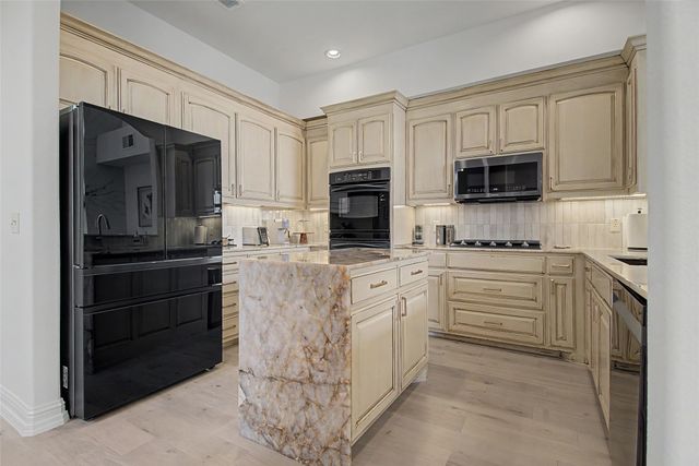 2005 Portofino Drive, Rockwall, TX 75032