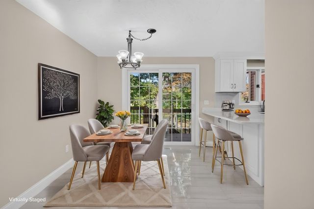 98 Heritage Drive 98, Tewksbury, MA 01876
