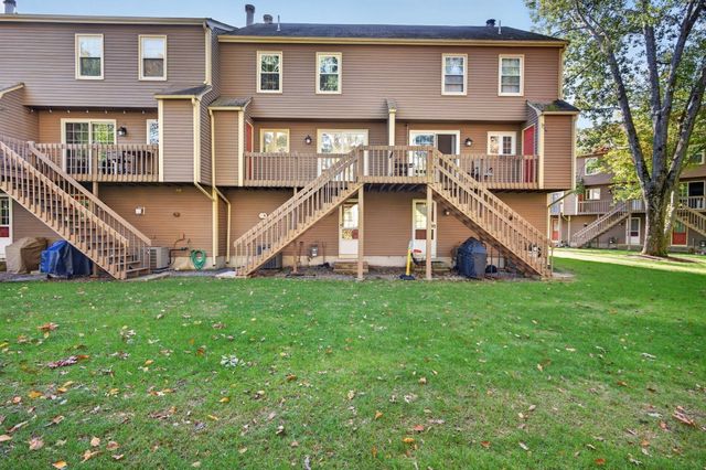 98 Heritage Drive 98, Tewksbury, MA 01876
