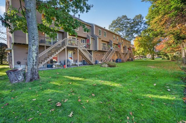 98 Heritage Drive 98, Tewksbury, MA 01876