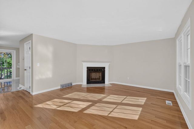98 Heritage Drive 98, Tewksbury, MA 01876