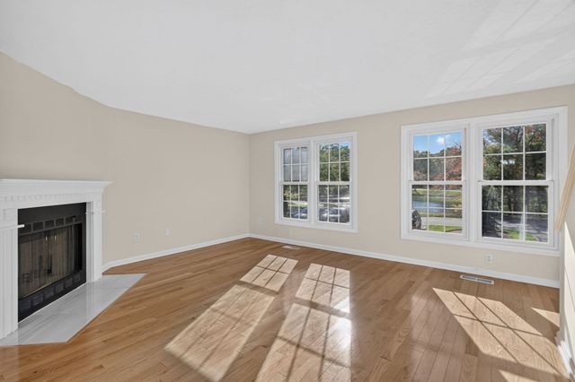98 Heritage Drive 98, Tewksbury, MA 01876