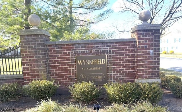 32 Columbus Dr, Franklin Twp., NJ 08823