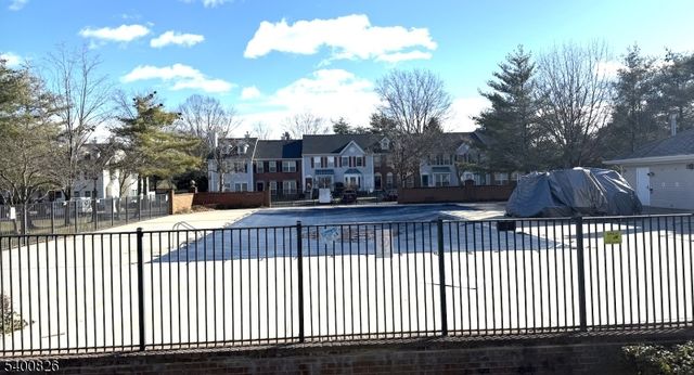 32 Columbus Dr, Franklin Twp., NJ 08823