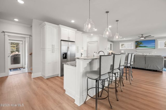 1607 E Yacht Drive, Oak Island, NC 28465