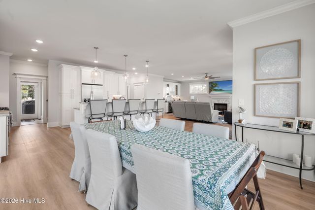 1607 E Yacht Drive, Oak Island, NC 28465