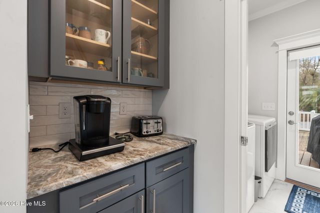 1607 E Yacht Drive, Oak Island, NC 28465