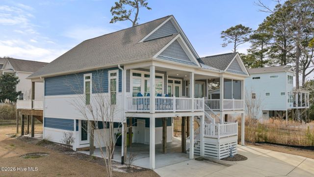 1607 E Yacht Drive, Oak Island, NC 28465