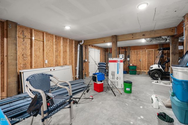 1607 E Yacht Drive, Oak Island, NC 28465