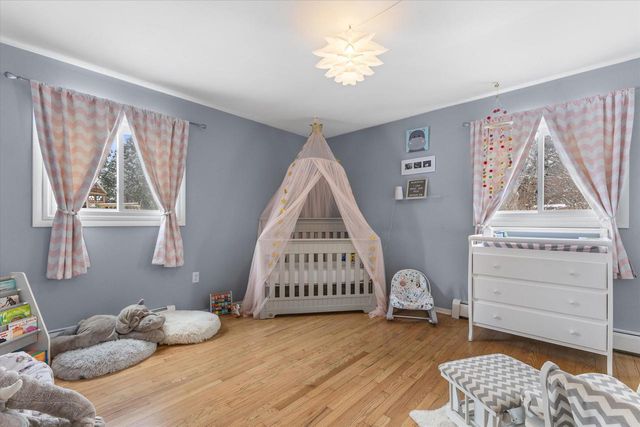 12135 W Luther AVENUE, Hales Corners, WI 53130