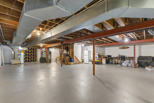 12135 W Luther AVENUE, Hales Corners, WI 53130