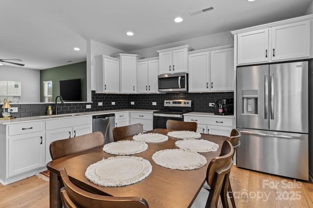 120 Slalom Street, Statesville, NC 28677