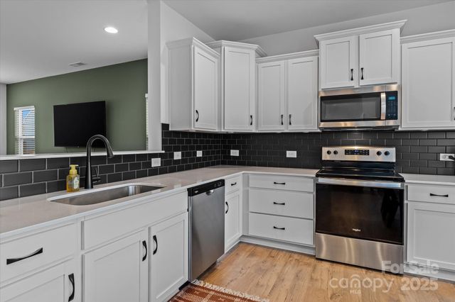 120 Slalom Street, Statesville, NC 28677