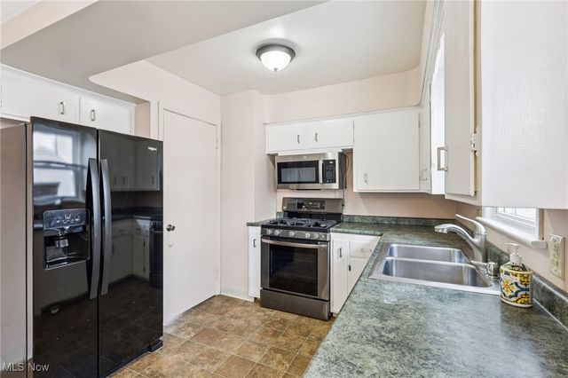 5353 E 129th Street, Garfield Heights, OH 44125