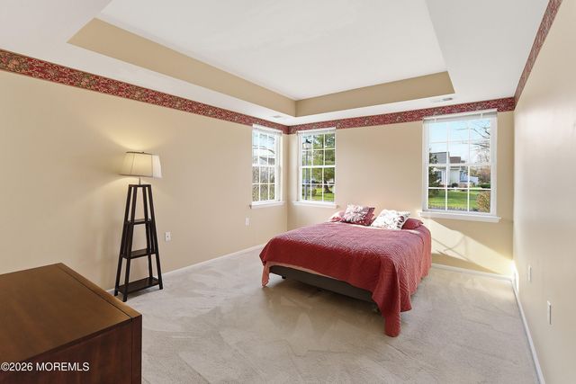 80 Nightingale Drive, Hamilton, NJ 08330